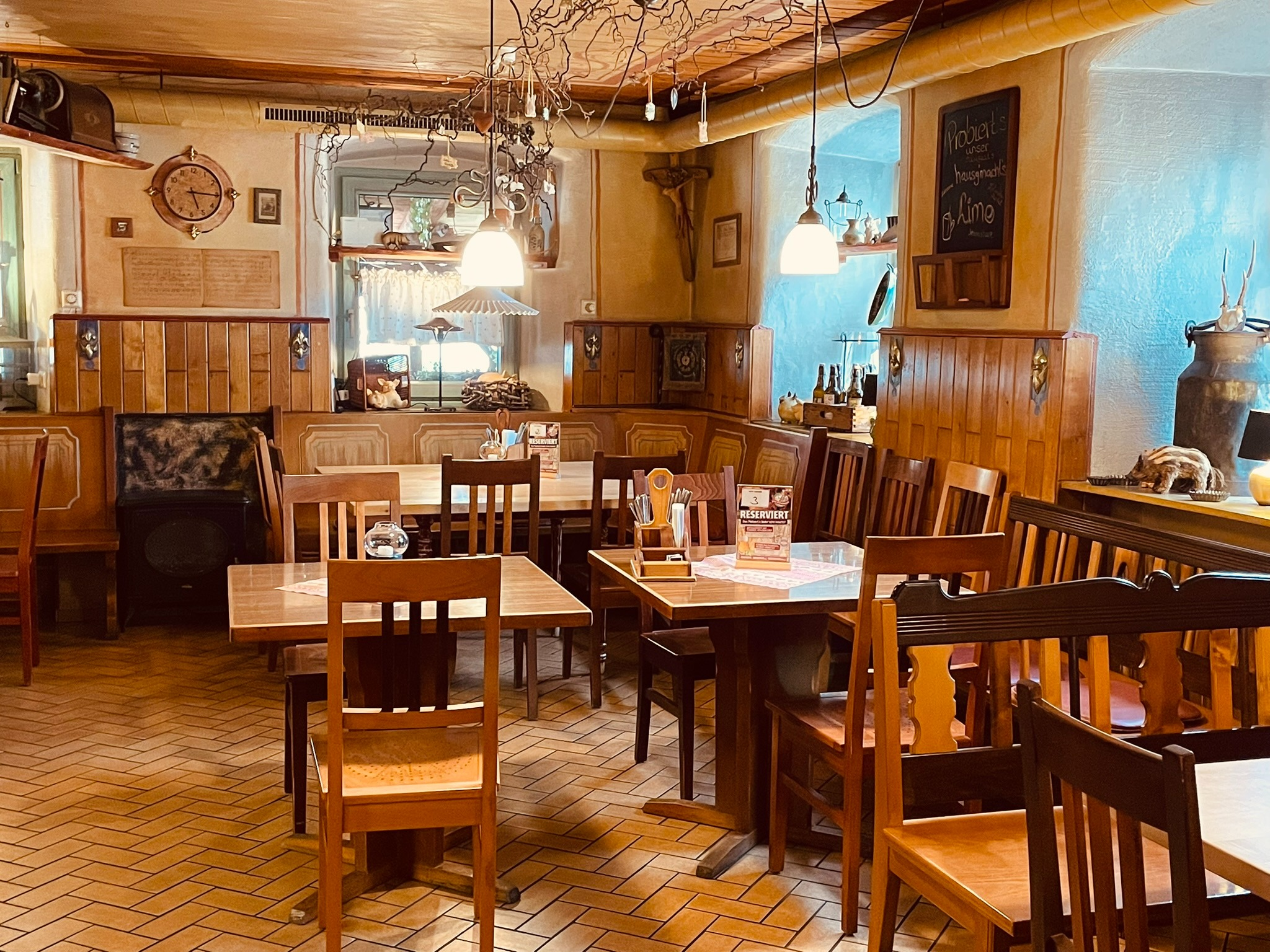 Gastzimmer im Wirtshaus beim Schweinswirt